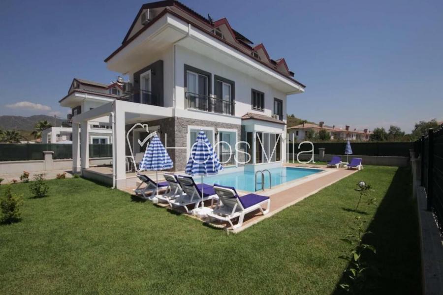 Anka 2 Fethiyede 4 Yatak Odali Denize Yakin Konumda Kiralik Villa